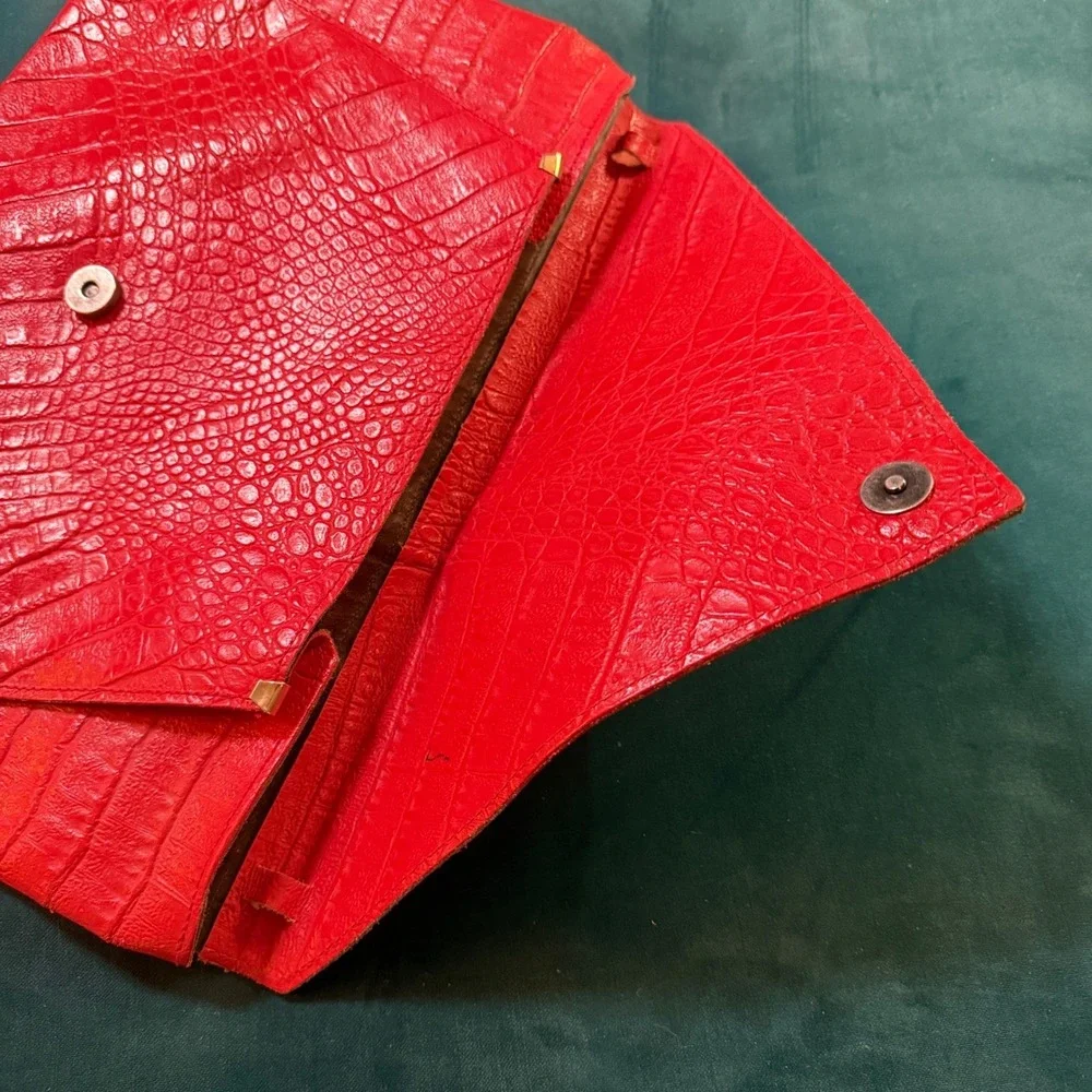 Vintage Valentino Red Embossed Leather Envelope‎ Clutch Laptop Sleeve 14